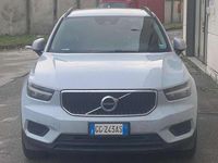 Usata Volvo XC40 Momentum 129 CV (94 kW) 2021 Bianco SUV