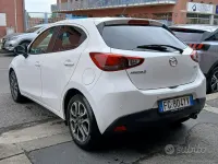 Usata Mazda 2 Exceed 105 CV (77 kW) 2017 Bianco Berlina