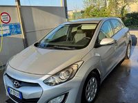 Gebraucht Hyundai i30 Comfort 116 PS (85 kW) 2012 Grau Limousine