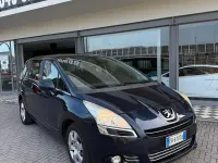 Usata Peugeot 5008 Business-Line 150 CV (110 kW) 2011 Blu Monovolume