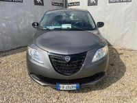 Usata Lancia Ypsilon 69 CV (50 kW) 2015 Antracite metallizzato Utilitaria