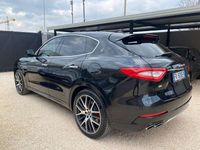 Usata Maserati Levante 275 CV (202 kW) 2017 Nero SUV