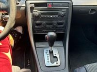 Usata Audi A4 140 CV (102 kW) 2006 Nero Station wagon