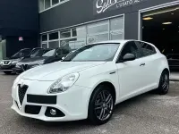 Usata Alfa Romeo Giulietta Exclusive 170 CV (125 kW) 2015 Bianco Utilitaria