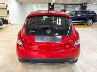 Usata Lancia Ypsilon Gold 95 CV (69 kW) 2012 Rosso Utilitaria