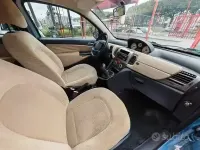 Usata Lancia Ypsilon 69 CV (50 kW) 2006 Bluazzurro Utilitaria