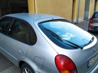 Usata Toyota Corolla 86 CV (63 kW) 2001 Grigio Berlina