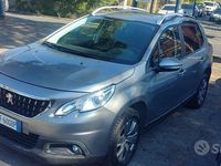 Usata Peugeot 2008 75 CV (55 kW) 2016 Grigio SUV