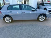 Usata VW Golf VIII Life 110 CV (80 kW) 2023 Grigio Berlina