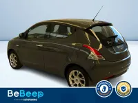 Usata Lancia Ypsilon Gold 69 CV (50 kW) 2015 Grigio metallizzato Utilitaria