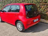 Begagnad VW up! 68 HK (50 kW) 2020 Röd Halvkombi