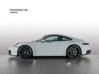 Usata Porsche 992 394 CV (289 kW) 2024 Shade green Coupé