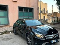 Usata Mercedes A180 109 CV (80 kW) 2016 Nero SUV