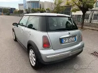 Usata Mini One D 75 CV (55 kW) 2004 Grigio Utilitaria