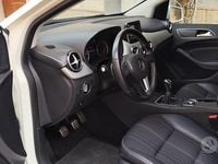 Usata Mercedes B180 109 CV (80 kW) 2013 Bianco Monovolume