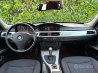 Begagnad BMW 320 Efficient Dynamics 177 HK (130 kW) 2009 Röd Kombi