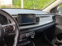 Usata Kia Rio 84 CV (61 kW) 2019 Bianco Berlina