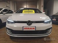 Usata VW Golf VIII Life 110 CV (80 kW) 2020 Grigio Berlina