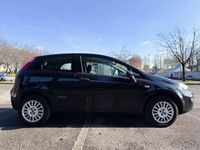 Usata Fiat Punto Lounge 69 CV (50 kW) 2016 Nero Berlina