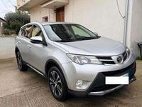 Begagnad Toyota RAV4 Style 143 HK (105 kW) 2015 Grå SUV