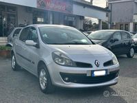 Usata Renault Clio II 111 CV (81 kW) 2005 Grigio Berlina
