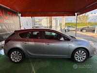 Usata Opel Astra Cosmo 125 CV (91 kW) 2010 Grigio Berlina