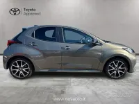 Usata Toyota Yaris Hybrid Lounge 116 CV (85 kW) 2021 Marrone Berlina