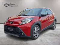 Usata Toyota Aygo X Lounge 72 CV (52 kW) 2022 Red&black met SUV