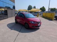 Usata Lancia Ypsilon Gold 69 CV (50 kW) 2023 Rosso / pastello Utilitaria