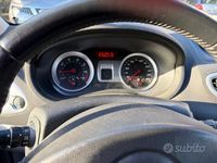 Käytetty Renault Clio II 98 HP (72 kW) 2006 Musta Sedan