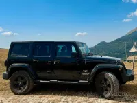 Usata Jeep Wrangler Unlimited Sahara 200 CV (147 kW) 2011 Nero SUV