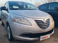 usata Lancia Ypsilon 1.2 69CV 5P GPL ECOCHIC GOLD