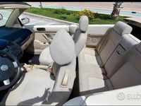 Usata VW New Beetle 101 CV (74 kW) 2004 Utilitaria