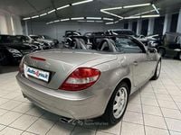 Usata Mercedes SLK200 163 CV (119 kW) 2006 Champagne Cabrio