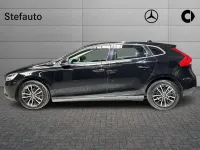Usata Volvo V40 Business Edition 120 CV (88 kW) 2019 Nero Berlina