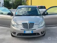 Usata Lancia Ypsilon 69 CV (50 kW) 2011 Giallo Utilitaria