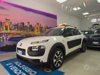 Usata Citroën C4 Cactus Shine 99 CV (72 kW) 2017 Bianco Utilitaria