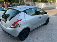 Usata Lancia Ypsilon S 69 CV (50 kW) 2018 Argento Utilitaria
