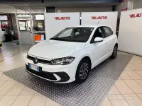 Usata VW Polo Life 95 CV (69 kW) 2023 Bianco Utilitaria