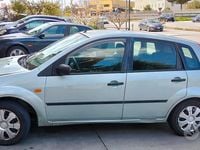 Usata Ford Fiesta 70 CV (51 kW) 2004 Grigio Utilitaria