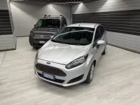 Usado Ford Fiesta 97 HP (71 kW) 2013 Cinzento Sedan