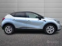Usata Renault Captur Engineered 143 CV (105 kW) 2022 Grigio SUV