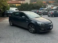 Usata Opel Astra Cosmo 110 CV (80 kW) 2014 Grigio Berlina