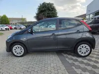 Usata Toyota Aygo X-play 72 CV (52 kW) 2018 Dark grey met Utilitaria