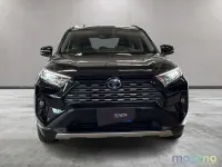 Second-hand Toyota RAV4 Active 178 CP (130 kW) 2022 Negru SUV