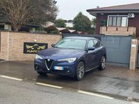Usata Alfa Romeo Stelvio Super 209 CV (153 kW) 2017 Blu/azzurro SUV
