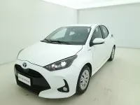 Usata Toyota Yaris Hybrid Business Edition 101 CV (74 kW) 2021 Biancobianco Utilitaria