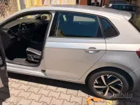 Usata VW Polo 90 CV (66 kW) 2021 Grigio Utilitaria