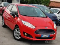 Usata Ford Fiesta Titanium 95 CV (69 kW) 2016 Rosso Utilitaria