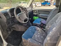 Usata Suzuki Jimny 80 CV (58 kW) 2004 Bianco SUV